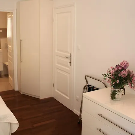 Miro Apartment